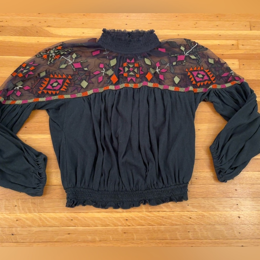 Free People grey/green long sleeve mesh embroidered Aztec long sleeve top